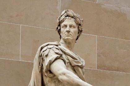 Фрагмент статуи Цезаря