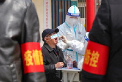 Китайские блокадники. Как 26-миллионный Шанхай выживает в полной изоляции из-за страха перед новой волной коронавируса