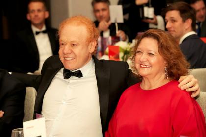 Энтони Пратт (слева) и австралийская предпринимательница Рина Райнхарт (слева) в 2018 году