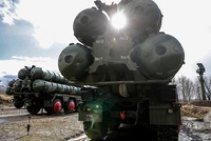 «Кинжал», С-400 и Су-35: каким оружием Россия защищает границы?