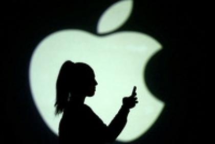 Apple ввела ограничения для россиян. Компания остановила продажи всей техники и отключила Apple Pay