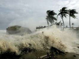 Ураган Айрин унес жизни 19 человек в США