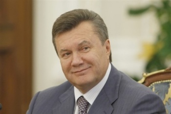 Эксперты намекнули Януковичу, как завоевать поддержку на западе Украины