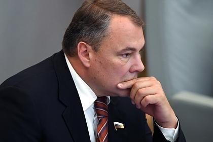 Петр Толстой
