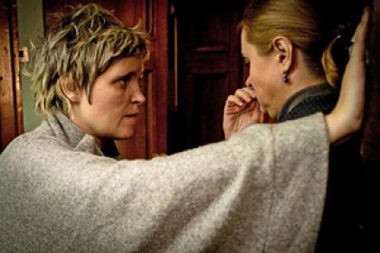 «Мы начали друг друга бесить» Взрослые сестры решили жить вместе. Это закончилось очень плохо