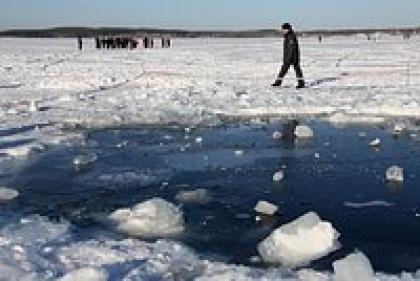 «Закрыл детей, приняв осколки на себя» 10 лет назад упал Челябинский метеорит. Как это было — рассказывают очевидцы