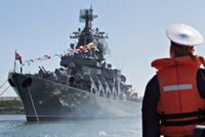 Крейсер «Москва» утонул при буксировке после взрыва боекомплекта. Что известно об аварии на флагмане Черноморского флота?