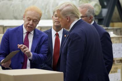 Энтони Пратт (слева) и президент США Дональд Трамп в 2019 году