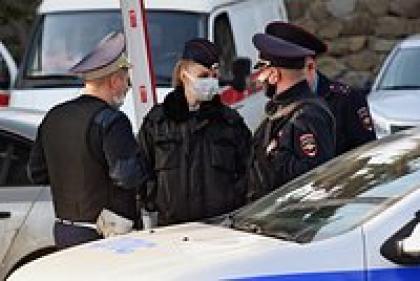 «Ничего общего с правосудием». В России действует закон, призванный сократить количество арестов. Почему суды не исполняют его? 