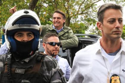 Фашизм пройдет В этой стране власть взял любитель пыток и враг геев. Чем он плох для России?