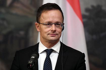 Петер Сийярто