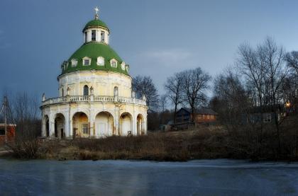 Церковь Рождества Пресвятой Богородицы в селе Подмоклово Серпуховского района Московской области