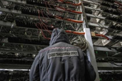 Центробанк предложил запретить криптовалюты в России. Что будет с биткоинами россиян и причем тут ФСБ?
