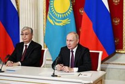 Путин и Токаев подписали декларацию к 30-летию дипломатических отношений 