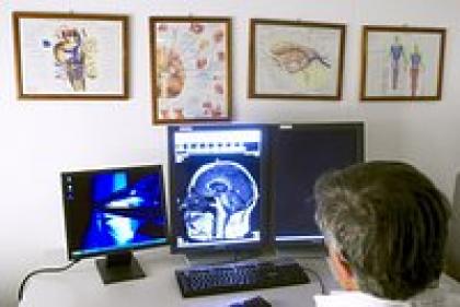 «Почему вы плачете? Мы ведь даже не знакомы» Истории людей, которые полностью потеряли память и начали новую жизнь