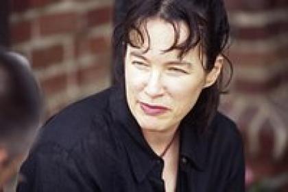 Автор бестселлера «Милые кости» пережила изнасилование и обвинила в нем невиновного человека. Как она сломала ему жизнь?