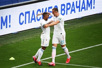 Малком (слева) и Артем Дзюба