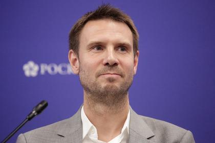 Оливер Хьюз