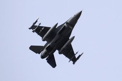 Истребитель F-16