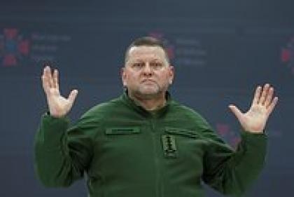 На Украине утверждают, что Зеленский отправил в отставку главкома ВСУ. Что известно о слухах об увольнении Залужного?
