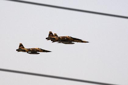 Истребители ВВС Ирана на военном параде, 2009 год