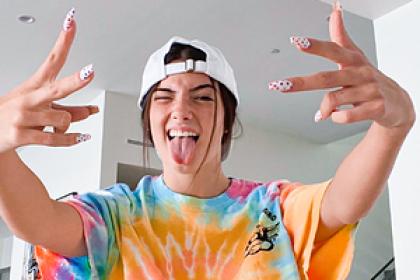 «Тошнит от этого» За что интернет возненавидел самую популярную TikTok-блогершу мира?