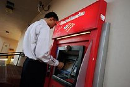 «Разбогатей или умри пытаясь» Как завербованный спецслужбами хакер-кокаинист совершил одну из величайших краж в истории