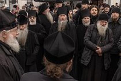 «Разгром православия — это вопрос времени» Почему власти Украины решили выселить монахов из Киево-Печерской лавры?