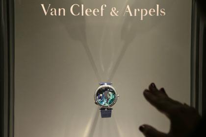 Стенд Van Cleef & Arpels на SIHH-2017
