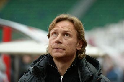 Валерий Карпин