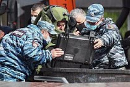 Муляжи гранат, дроны над Кремлем и выдуманные теракты. Кто и зачем пытается посеять панику среди россиян?