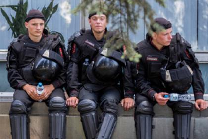 Революция на паузе Как главный коррупционер Молдавии помирил Россию и Запад
