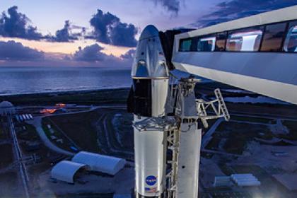 SpaceX запустила Crew Dragon с экипажем к МКС Россия теряет монополию в пилотируемой космонавтике