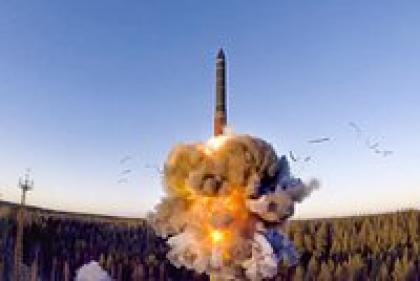 «Наше будущее туманно» Отношения России и США стремительно ухудшаются. Почему мир снова говорит об угрозе ядерной войны?