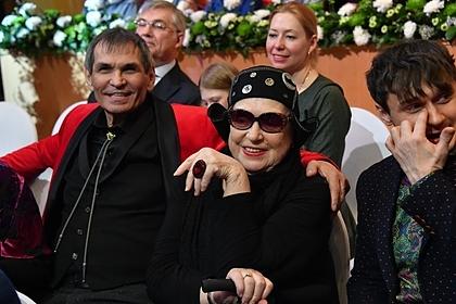 Бари Алибасов и Федосеева-Шукшина 