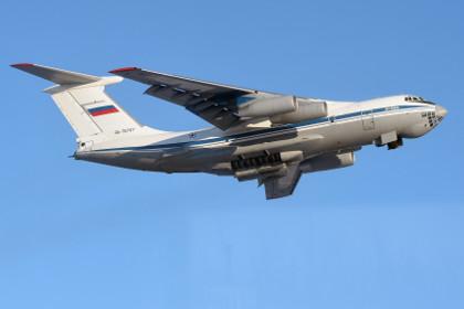Самолет Ил-76