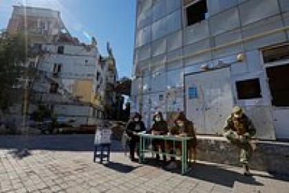 В ДНР, ЛНР, Запорожской и Херсонской областях проголосовали за присоединение к России. Регионы подводят итоги референдума