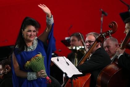 Анна Нетребко