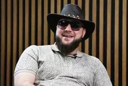 «Такие бархатные тяги, кефтеме» Автор легендарного мема не хотел славы. Почему он решил построить на нем бизнес-империю?