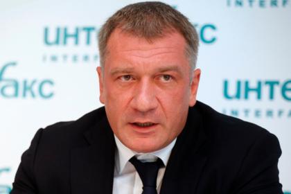 Владимир Петров