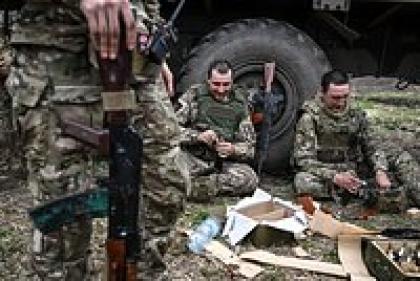 «За один день отдаешь ползарплаты» Сколько стоит жизнь солдат на СВО и на что они тратят свои деньги?