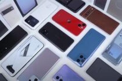 Все сложилось. Складные телефоны, Apple без инноваций и ремонт на коленке: что происходило со смартфонами в 2021 году