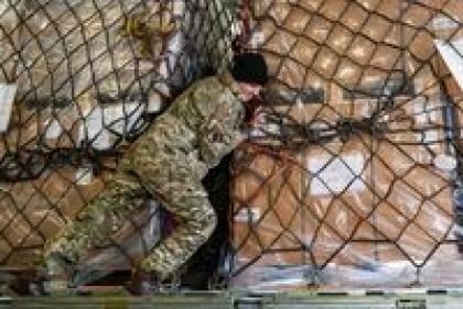 Чай, кофе, повоюем. Британия и Канада отправляют на Украину оружие и деньги. Что они хотят получить взамен?