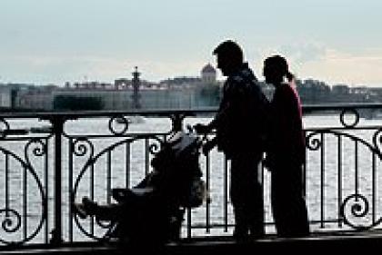 «Пусть сами решают — копить деньги или рожать детей» В России все чаще предлагают отменить пенсии. Почему это безумие?
