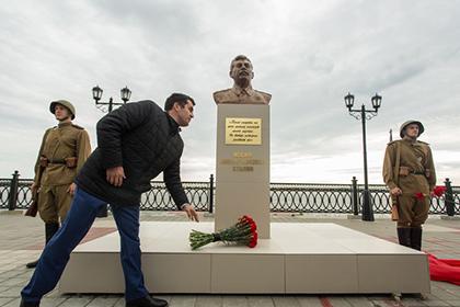 Памятник Сталину в Сургуте 