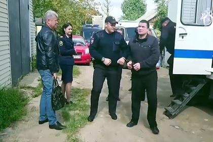Александр Агеев (справа)