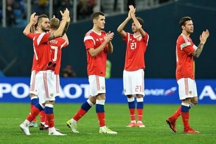 Футболисты сборной России