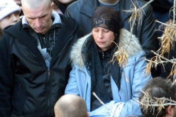 Маму Оксаны Макар признали потерпевшей стороной вместо погибшей девушки