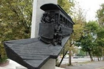 В центре Киева исчез памятник