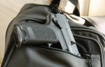 В некоторых штатах США хотят разрешить учителям носить оружие